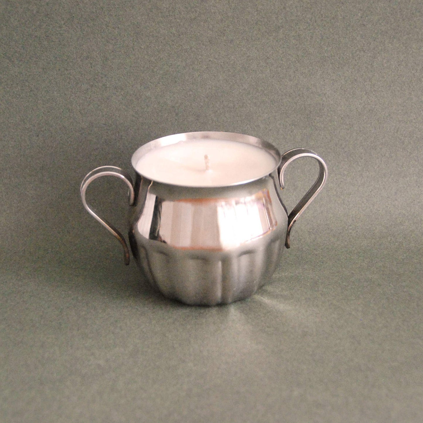 #0001 - Pot en métal argenté