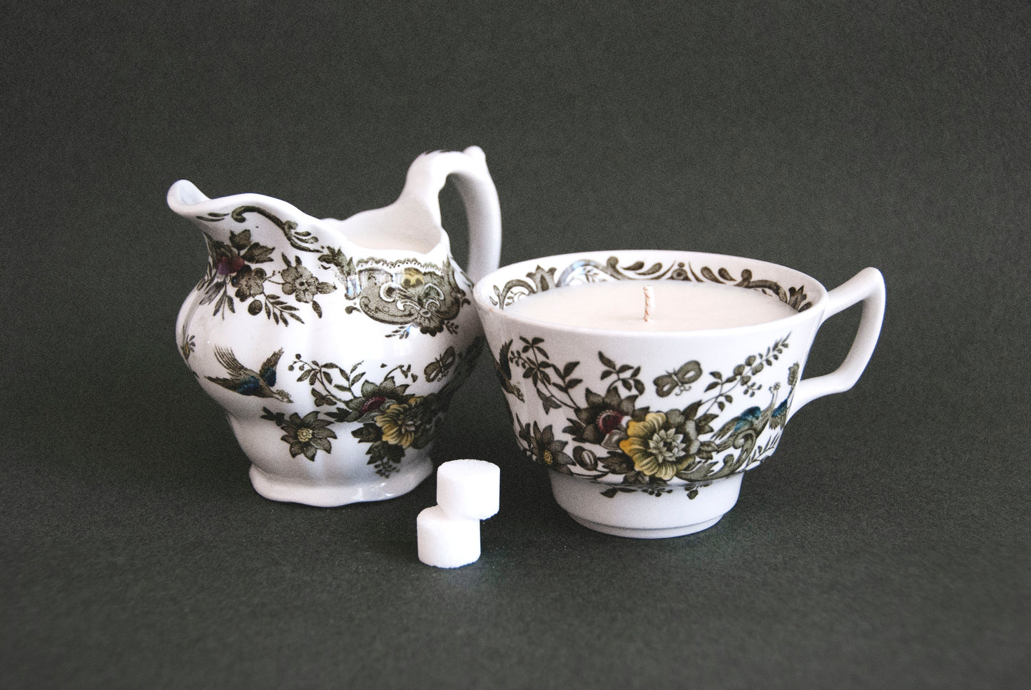 #0014 - Set à thé en porcelaine anglaise