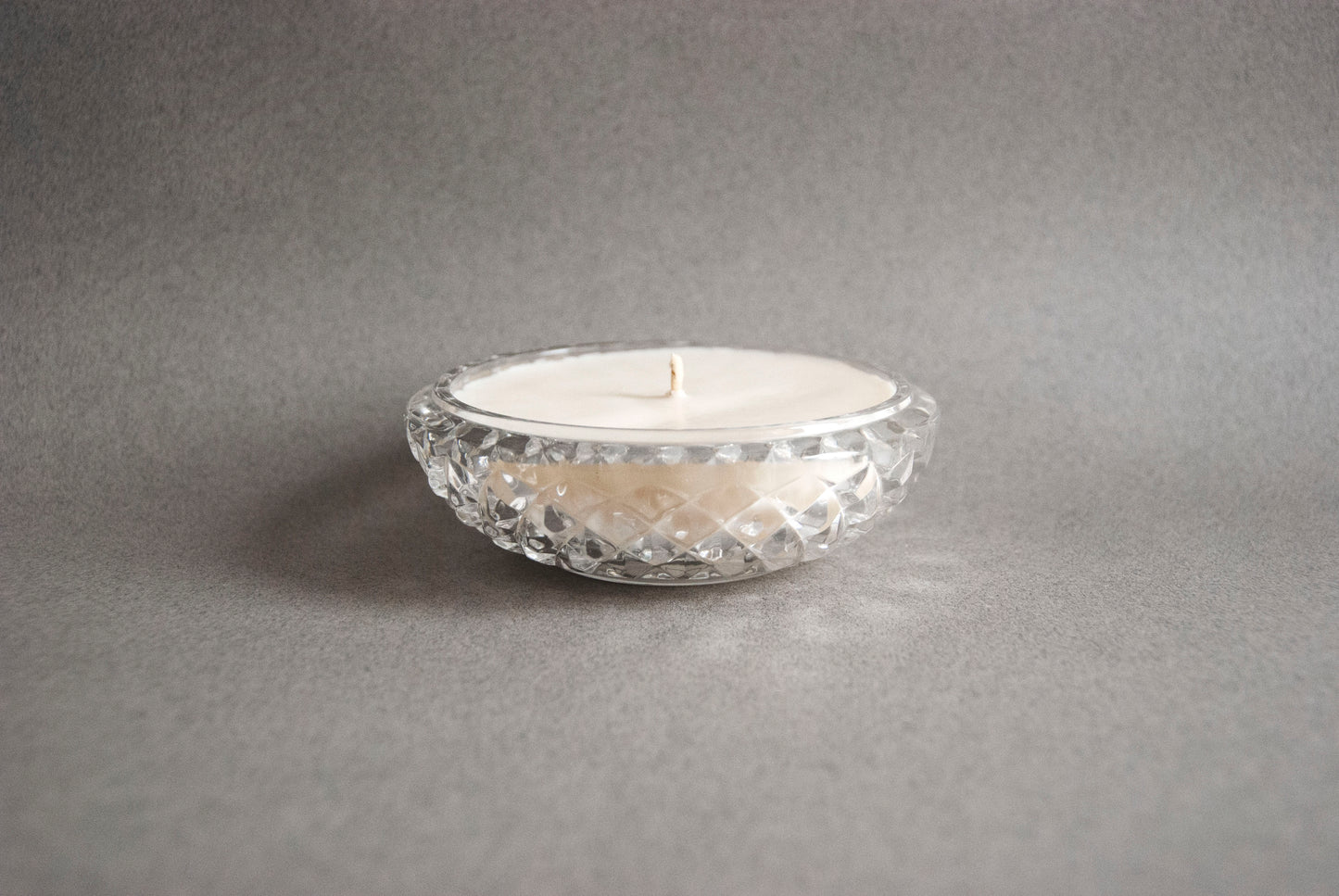 #0019 - Vide-poche ou cendrier en verre ciselé