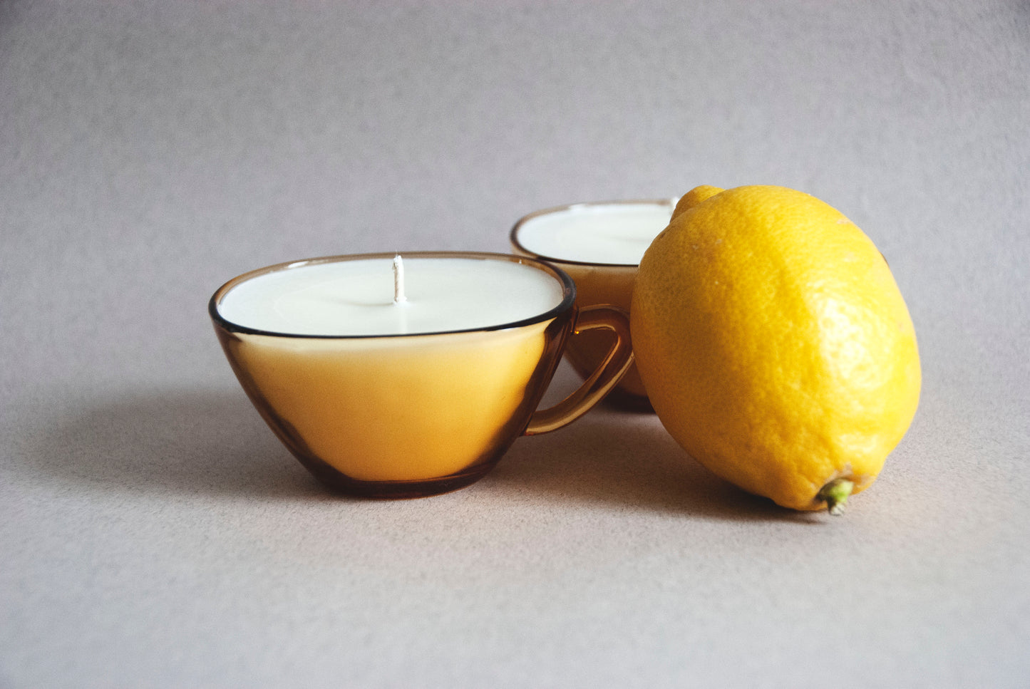 #0026 - Set de 2 tasses à café jaunes Vereco