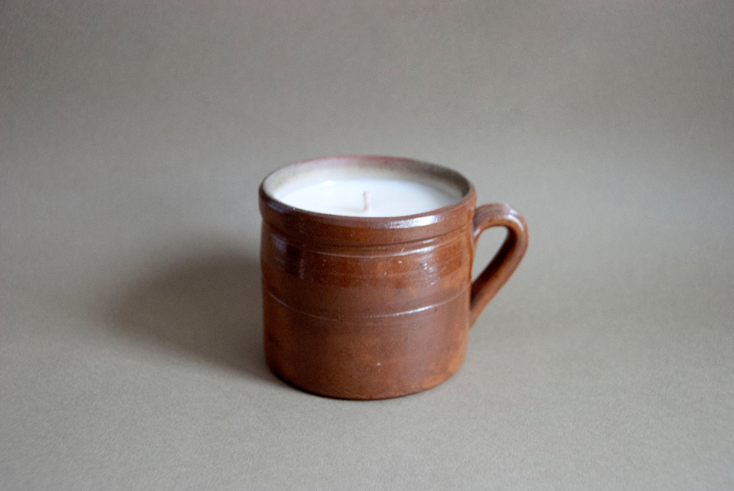 #0029 - Tasse en grès caramel