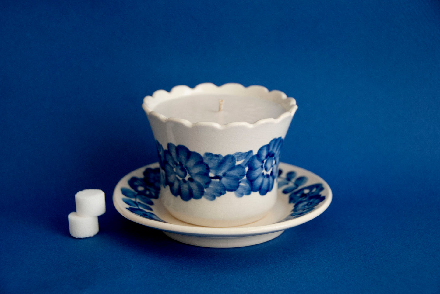 #0037 - Tasse vintage fleurie