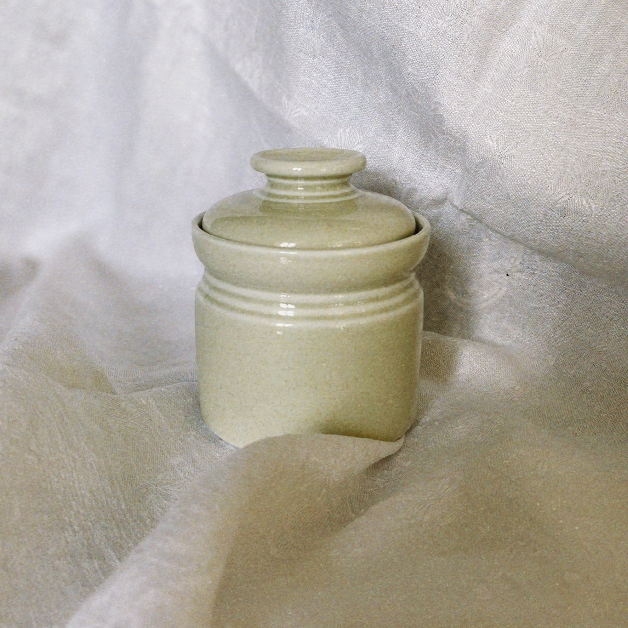 #0167 - Pot à couvercle crème