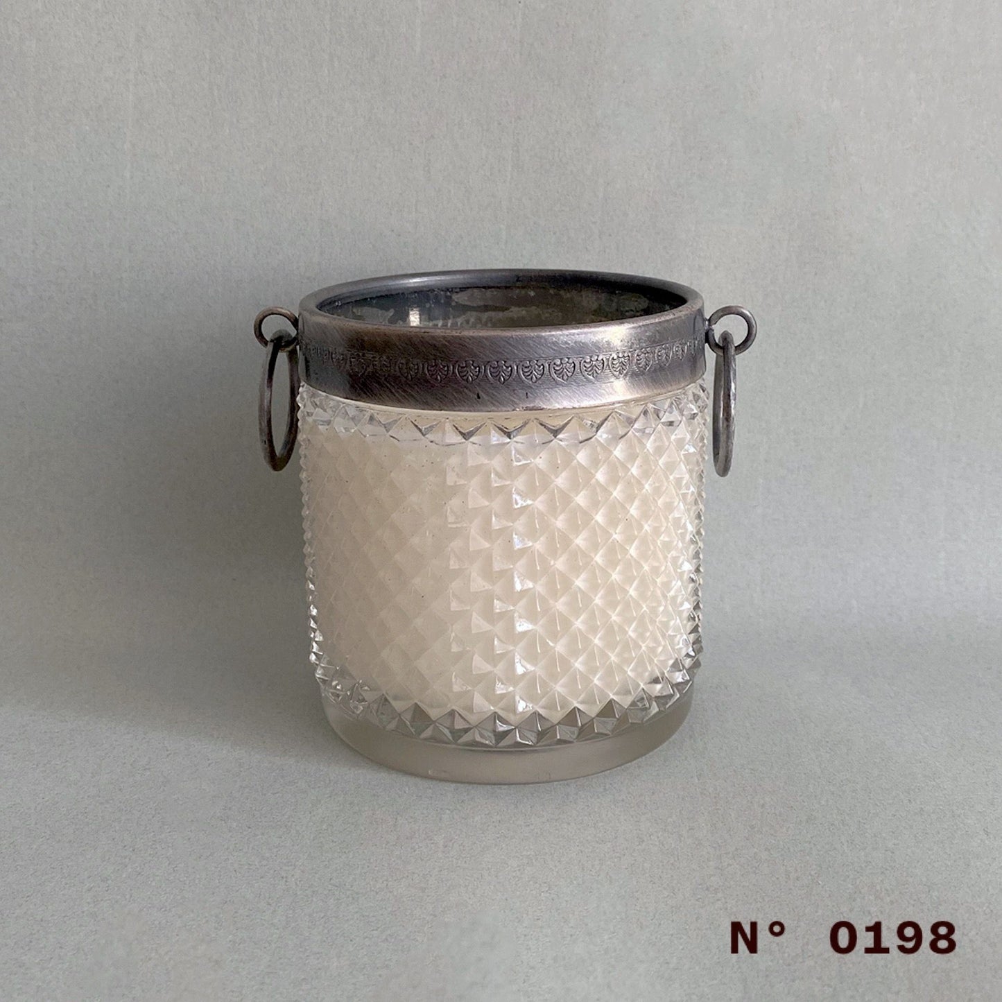 #0198 - Pot en verre ciselé