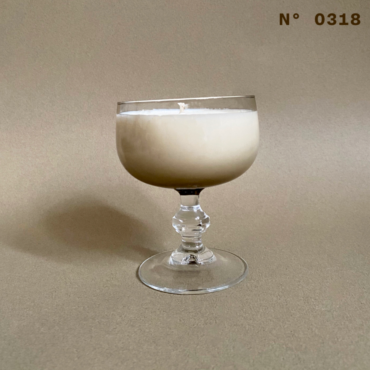 #0318 - Coupe en verre fumé